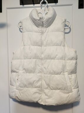 Fluffy & Soft White Puffer Vest